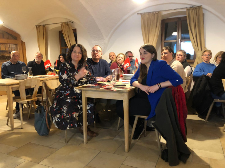 Ronja Endres am SPD-Abend in Buch am Erlbach